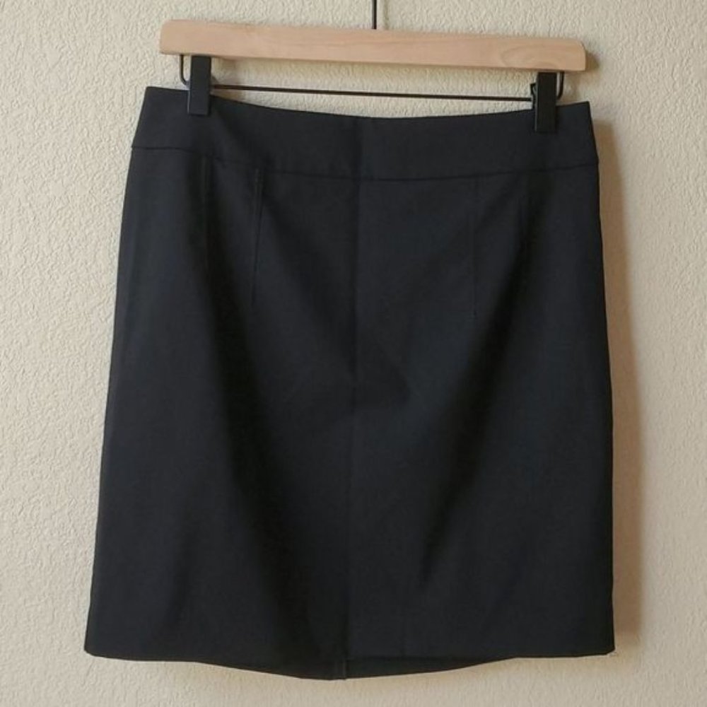 Clearance! EXPRESS black lined suit skirt 6